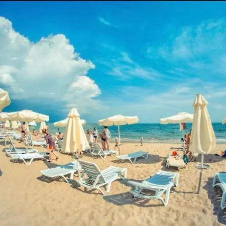 Daire Modern 1-bed In Sort After Sveti Vlas