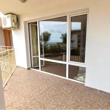 Modern 1-bed In Sort After Lejlighed