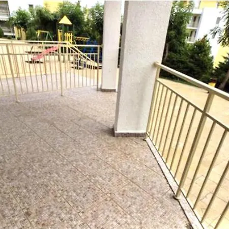 Modern 1-bed In Sort After Lejlighed *